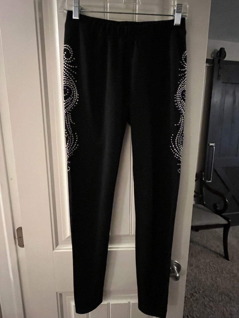 Miss Me Black Rhinestone Swirl Stretch Leggings, size Small